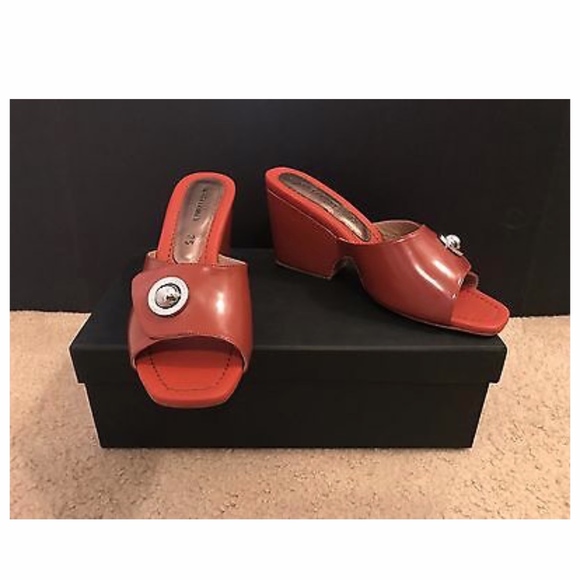 ANTHROPOLOGIE BY RACHEL COMEY HESS MULES SIZE 7,5M - Picture 1 of 6